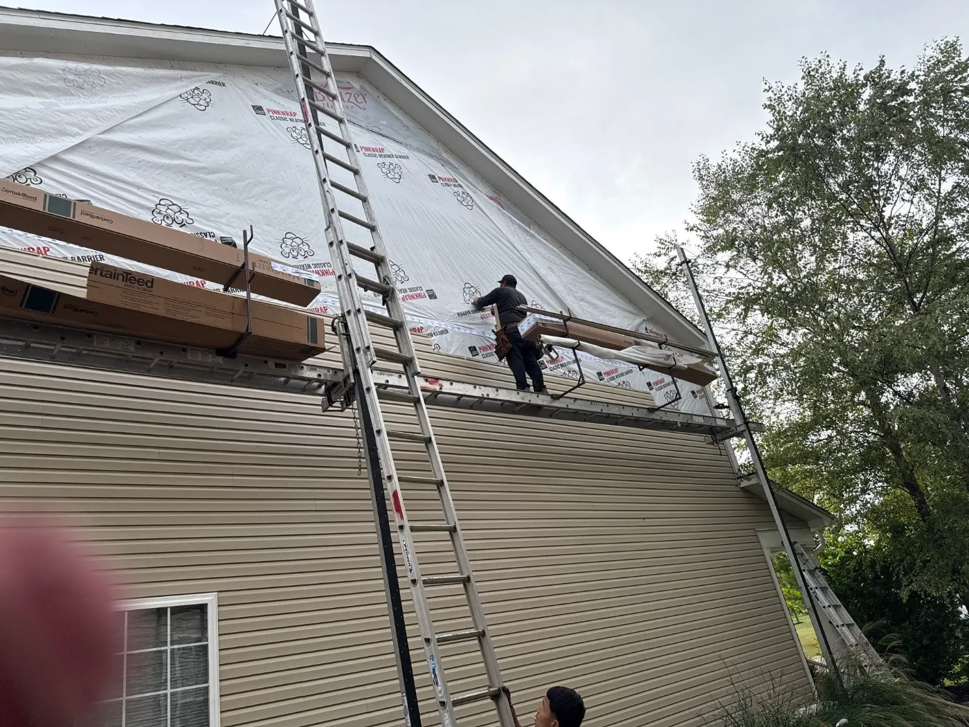 Manufacturer-certified roof installation in Avian Glen